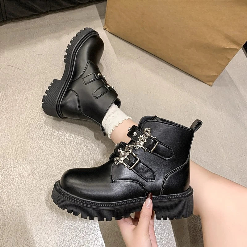 Autumn and Winter New Single Boots Fashion Round Toe Rivet Platform Non-slip Wear-resistant Block Heel Short Boots
