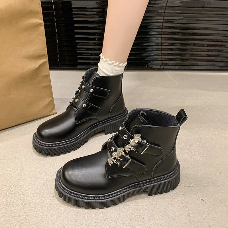 Autumn and Winter New Single Boots Fashion Round Toe Rivet Platform Non-slip Wear-resistant Block Heel Short Boots